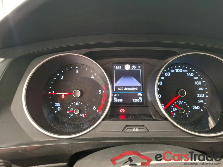VOLKSWAGEN Tiguan / 2020 / 5P / SUV 2.0 TDI 150 DSG7 Life Business #6