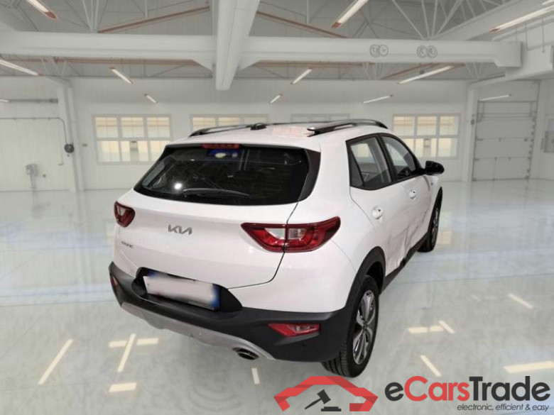 KIA Stonic / 2017 / 5P / SUV 1.0 T-GDI 74KW MHEV URBAN #2