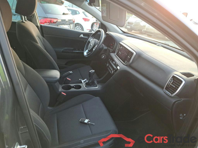 KIA Sportage / 2018 / 5P / todoterreno 1.6 MHEV Drive Plus 100kW (136CV) 4x2 #6