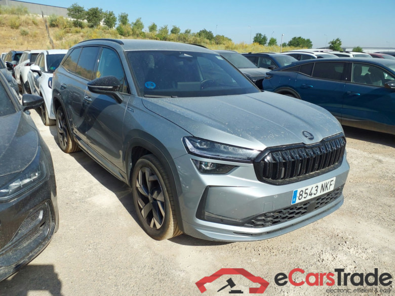 SKODA Kodiaq 1.5 TSI iV 150 kW DSG 6 vel. HÃ­brido Enchufable (5 Sportline(Winterpack)