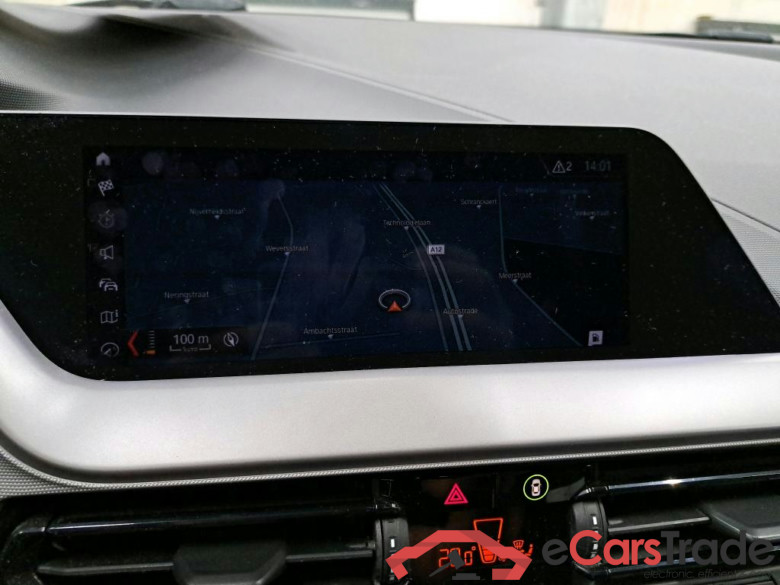 BMW 118d Aut. LED Navi KeylessGo Klima PDC ... #4