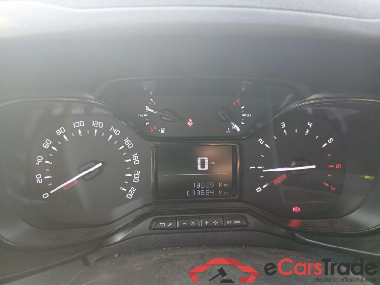 CITROEN Berlingo / 2018 / 4P / furgón derivado de turismo Talla M BlueHDi 100 CLUB #4