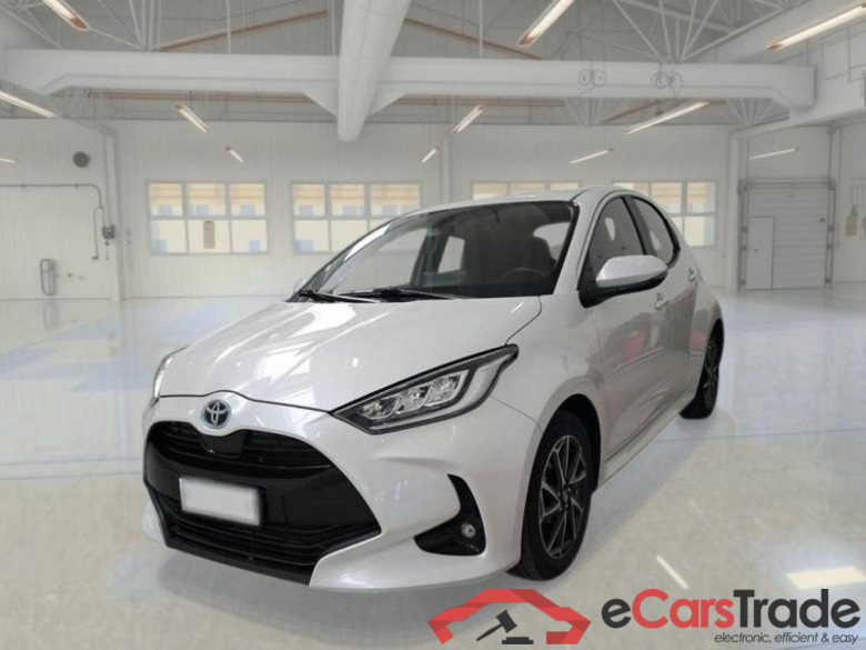 TOYOTA YARIS / 2020 / 5P / BERLINA HYBRID TREND MY21