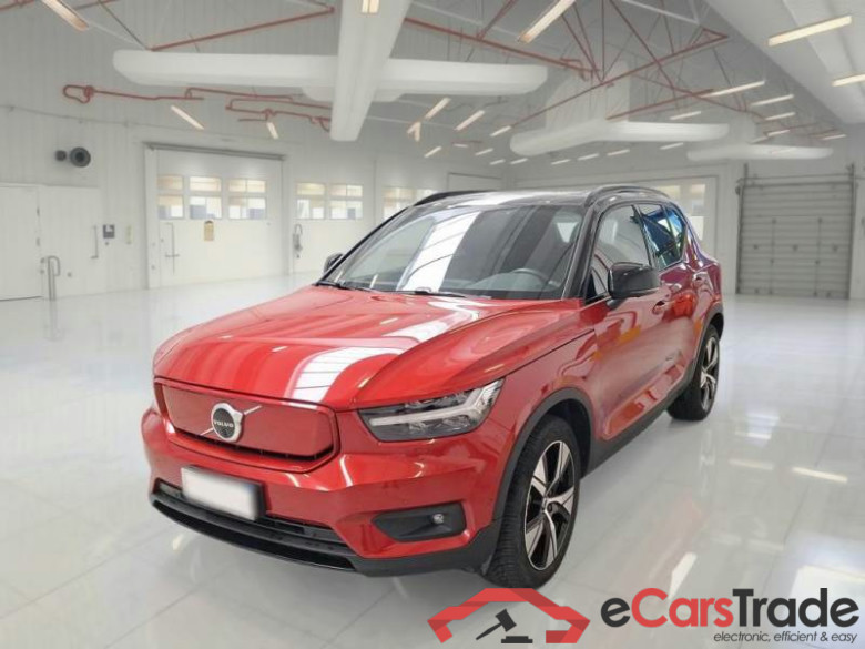VOLVO XC40 / 2017 / 5P / SUV RECHARGE TWIN PRO #1