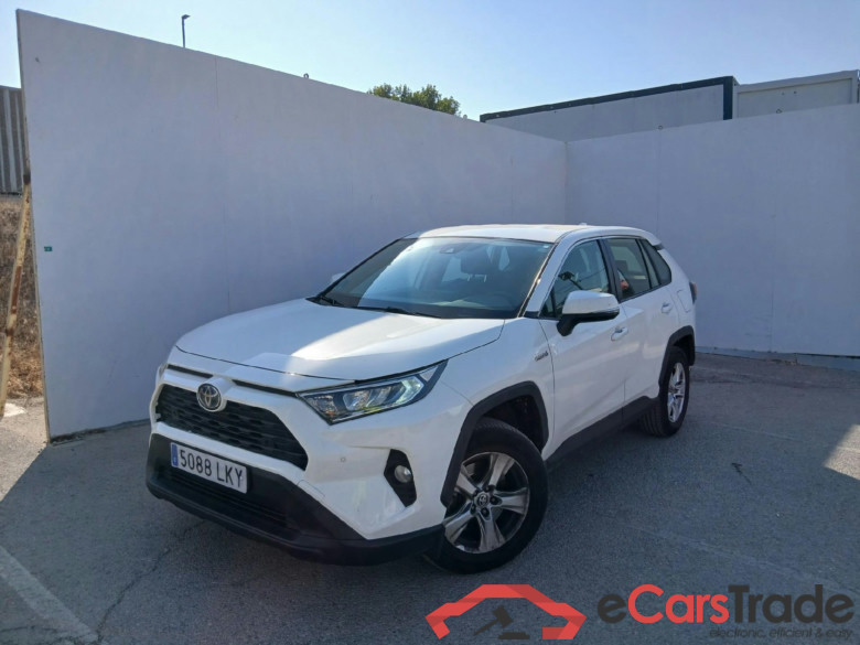 TOYOTA Rav4 / 2018 / 5P / todoterreno 2.5l 220H Business #1