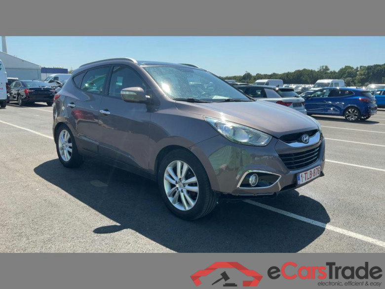 HYUNDAI iX35 2.0 CRDi 4WD Executive #2