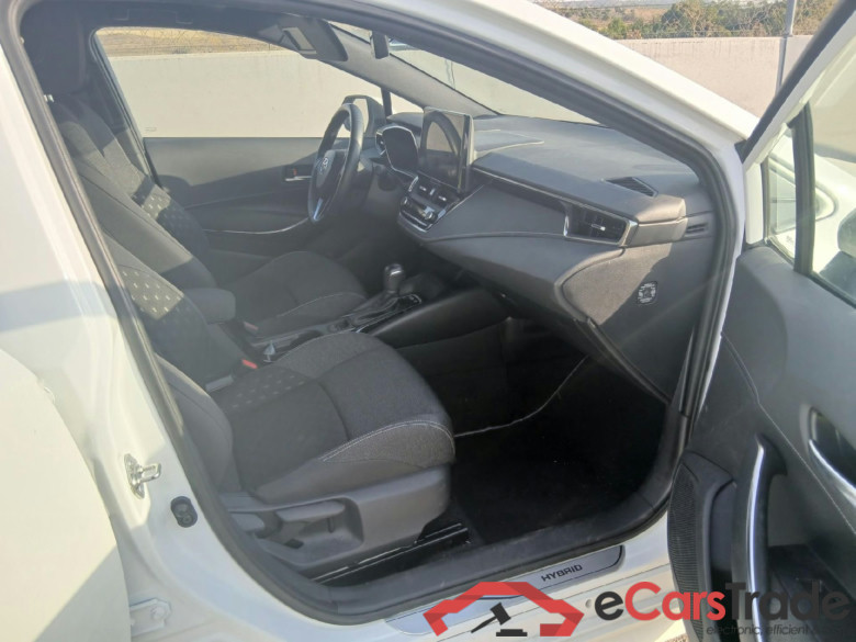 TOYOTA Corolla / 2019 / 5P / familiar 140H Active Plus Touring Sport #6