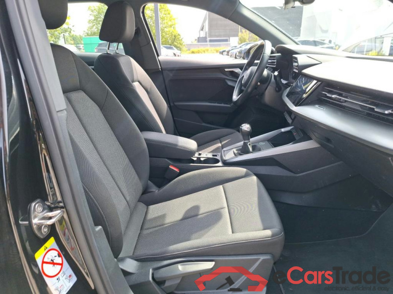 AUDI - AUD A3 SB 30 TDi 116PK Pack Business & Rear Park Sensors #3