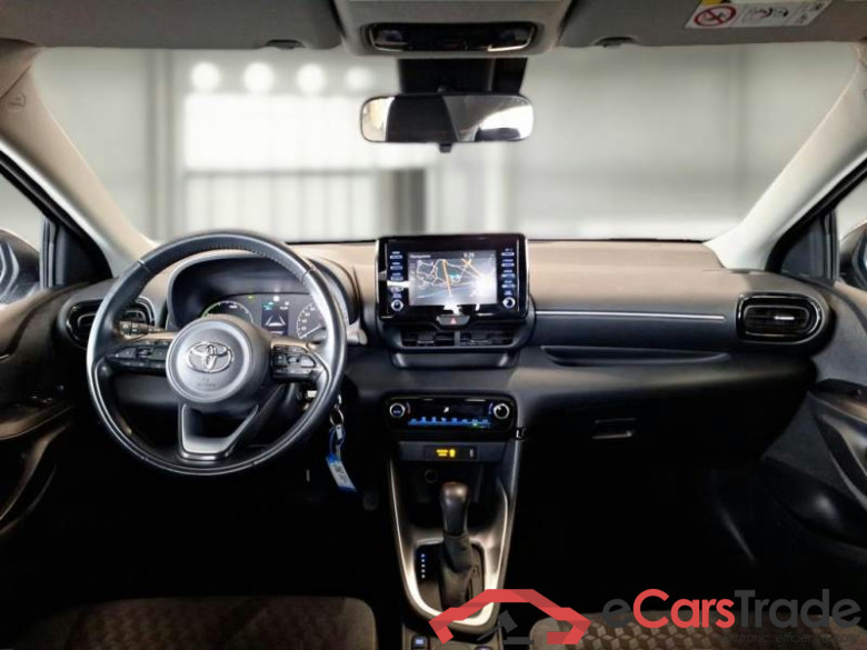 TOYOTA YARIS / 2020 / 5P / BERLINA HYBRID BUSINESS MY21 #3