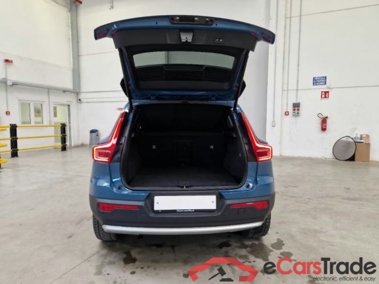 VOLVO XC40 / 2021 / 5P / SUV T4 RECHARGE PLUG-IN AUTO CORE #5