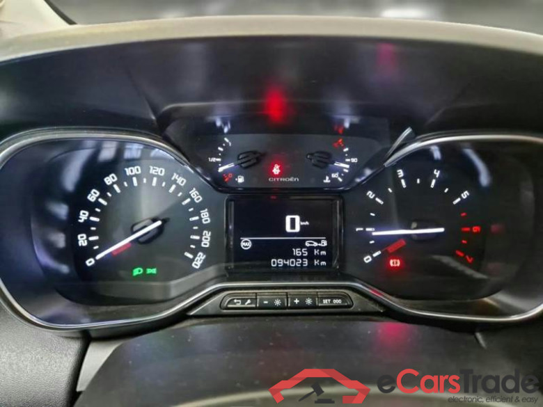 CITROEN C3 AIRCROSS / 2017 / 5P / SUV PURETECH 110 SeS SHINE #4