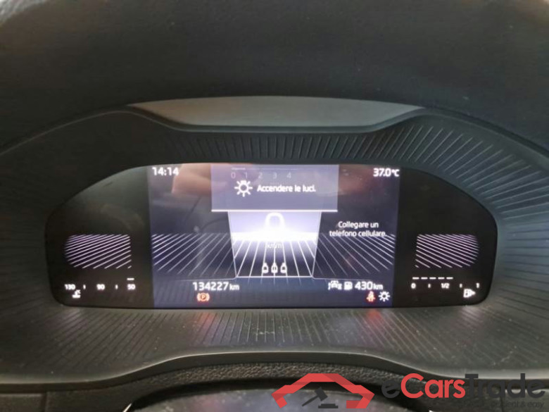 SKODA KAROQ / 2022 / 5P / SUV 2.0 TDI 85KW EVO SCR AMBITION #4
