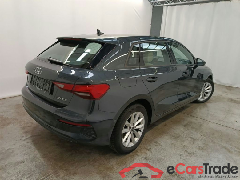 Audi A3 Sportback 2.0 30 TDi 85kW S tronic Attraction B.E. 5d #2