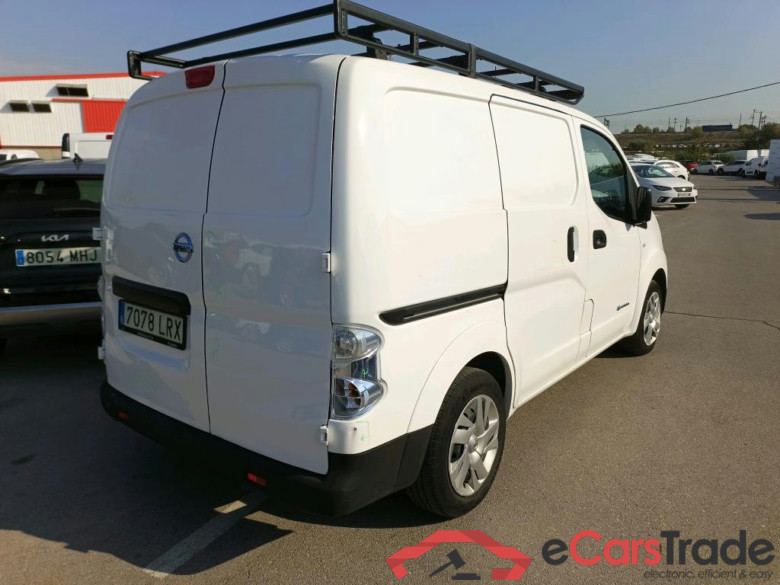 NISSAN e-NV200 / 2009 / 4P / furgón Furgón 4p 40 kWh PROFESIONAL #2