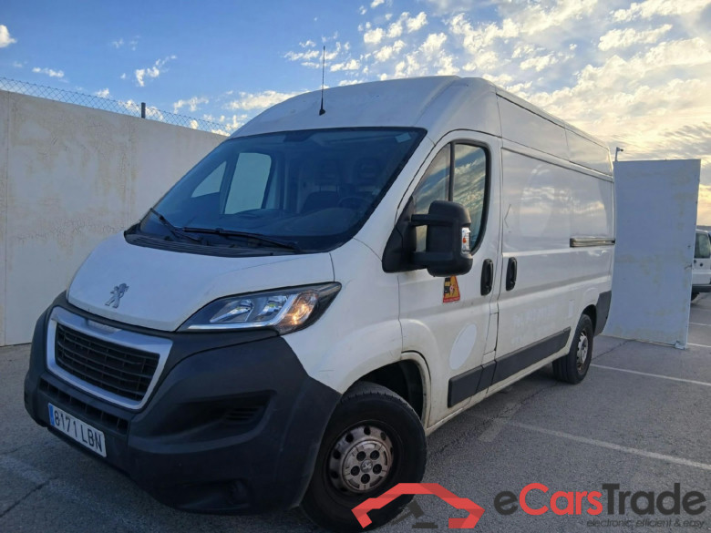 PEUGEOT Boxer / 2014 / 4P / furgón Pack 335 L2H2 BlueHDi 96KW (130CV) #1