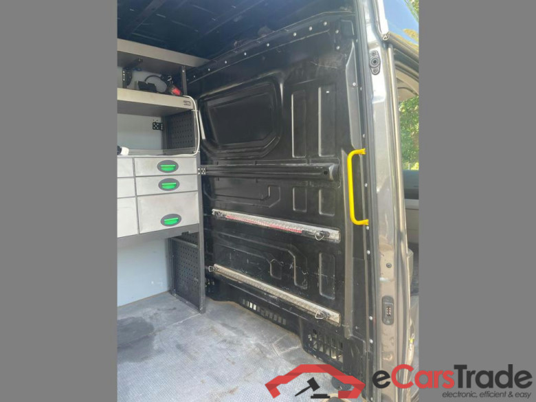 VOLKSWAGEN Crafter 35 Fourgon Mwb Hr Dsl Crafter 2.0 CR TDi L3H3 RSW #2