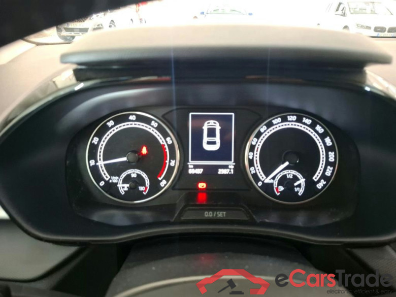 Fabia Ambition 1.0 TSI 95CV BVM5 E6d #6