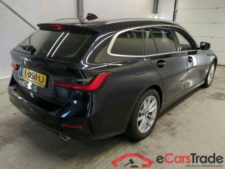 BMW 3-serie Touring 320e Bns Ed.P #2