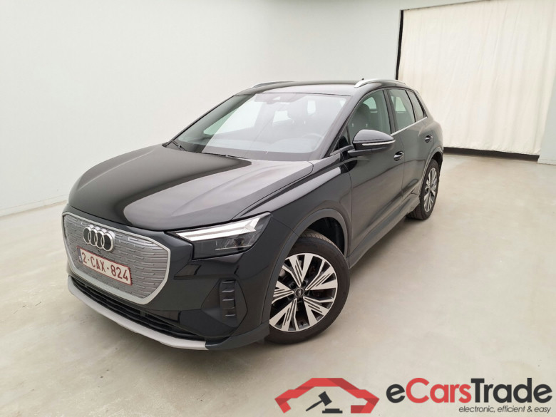 Audi, Q4 e-tron '21 BEV, Q4 40 150kW Advanced #2