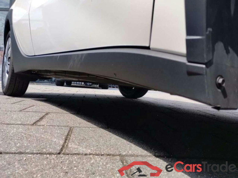 TOYOTA Aygo X 1.0 VVT-i MT Play #2