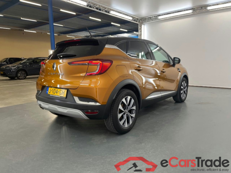 RENAULT CAPTUR 1.3 TCe 130 Intens #4