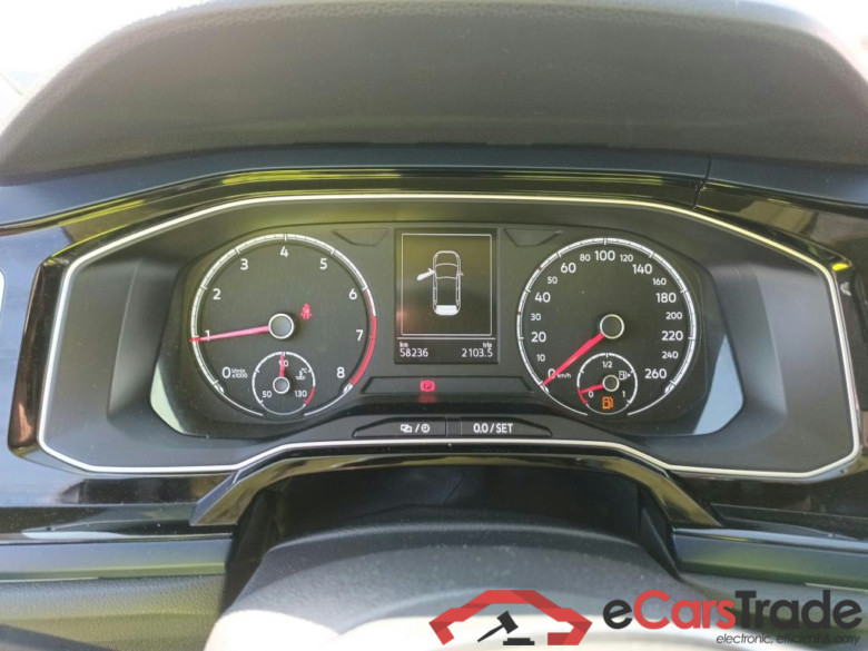 VOLKSWAGEN Polo / 2017 / 5P / berlina con portón United 1.0 TSI 81kW (110CV)(SP) #4