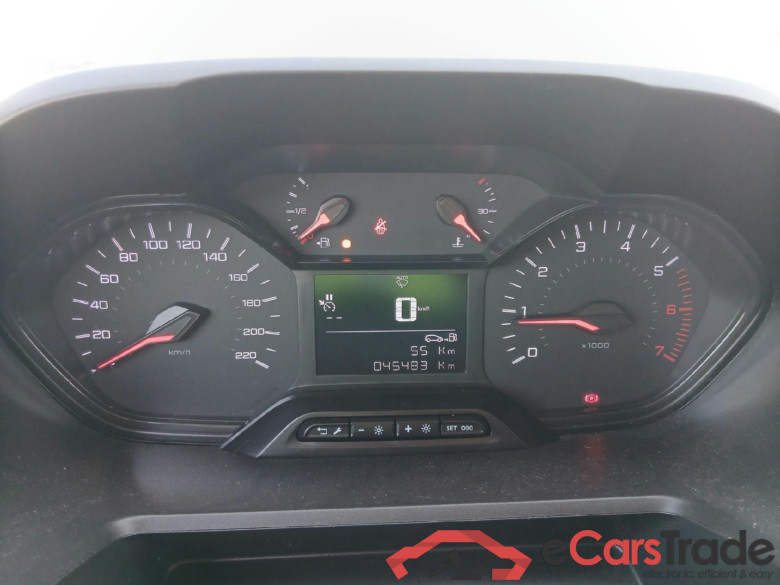 PEUGEOT Partner / 2018 / 4P / furgón derivado de turismo Premium Standard 600kg BlueHDi 73kW #4