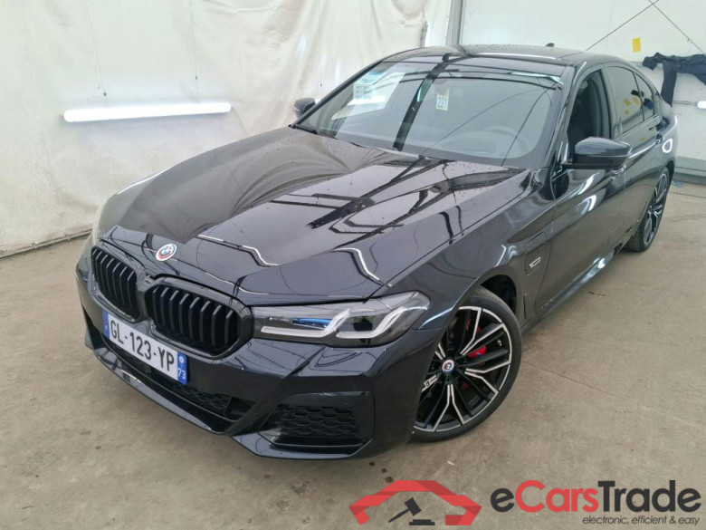 BMW Série 5 / 2020 / 4P / Berline 545e xDrive 394ch M Sport BVA8 #1
