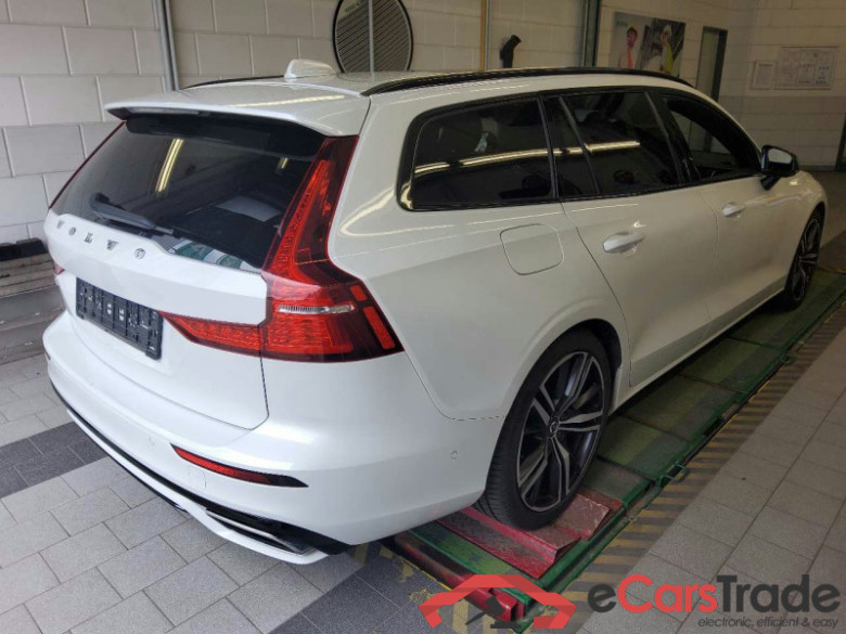 Volvo V60 Kombi (2018->) DE - Kb5 B5 (Benzin) EU6d, R Design Mild-Hybrid (EURO 6d), 2020 - 2021 #3