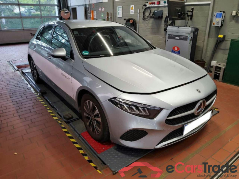 Mercedes-Benz A (BM 177)(03.2018->) DE - LimS5 A 200 EU6d, (Facelift) 2022 - 2024 #2