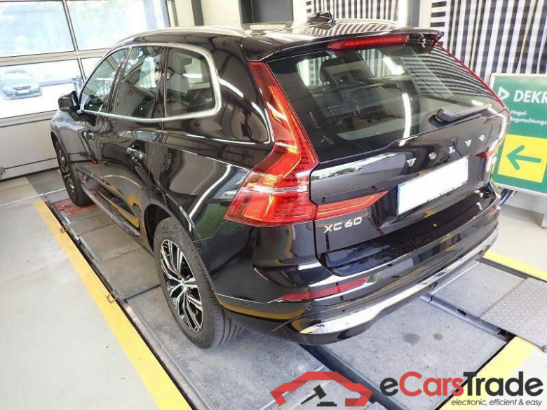 Volvo XC60 (03.2017->) DE - SUV5 B5 (Benzin) 2WD EU6d, Inscription Mild-Hybrid, (Facelift) 2021 - 2022 #4