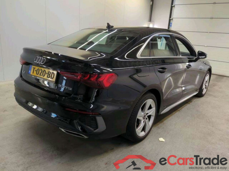 AUDI A3 Limousine 30 TFSI S edition #2