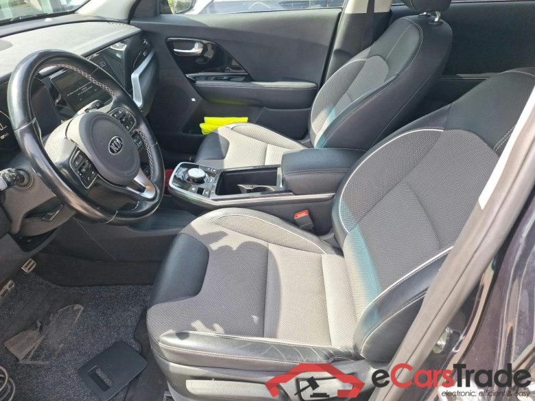 KIA E-NIRO 64 kWh More #5