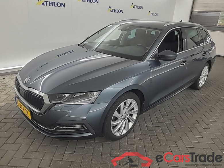 SKODA Octavia Combi 1.5 TSI First Edit.