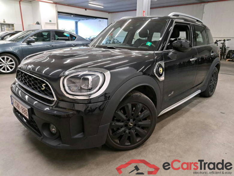 MINI - MIN COUNTRYMAN COOPER S E ALL4 AT 220PK AT With Classic Trim & Leather Cross Punch Sport Seats * HYBRID *