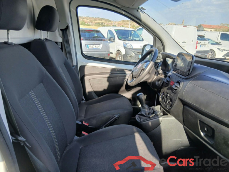 FIAT Fiorino / 2016 / 3P / furgón derivado de turismo Cargo Base N1 1.3 MJet 70 kW (95 CV) #6