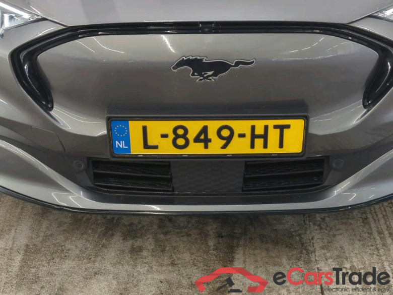 Ford Mustang Mach-E 98kWh Extended Range First Edition AWD a 5d #5