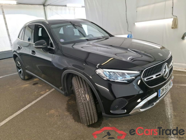 MERCEDES-BENZ GLC / 2022 / 5P / SUV GLC 300 e Business Line 4MATIC #4