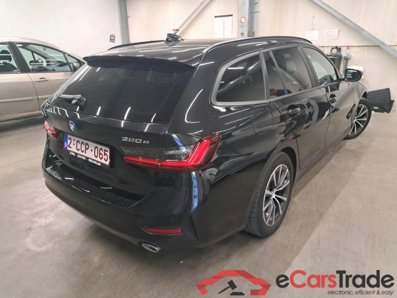 BMW - BMW 3 TOURING 320e xDrive 204PK Business Edition With Heated Sport Seats & Electric Trailer Towing Hook  * HYBRID * #2