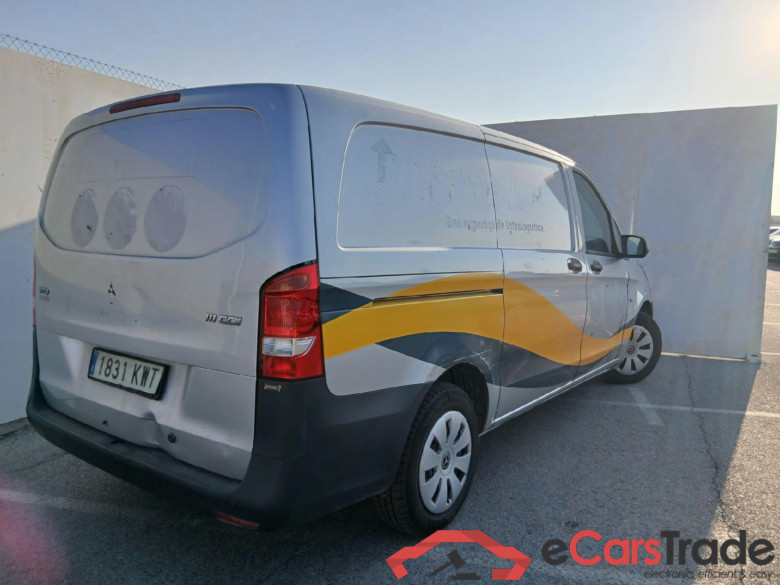 MERCEDES-BENZ Vito / 2014 / 4P / furgón 111 CDI Larga #2