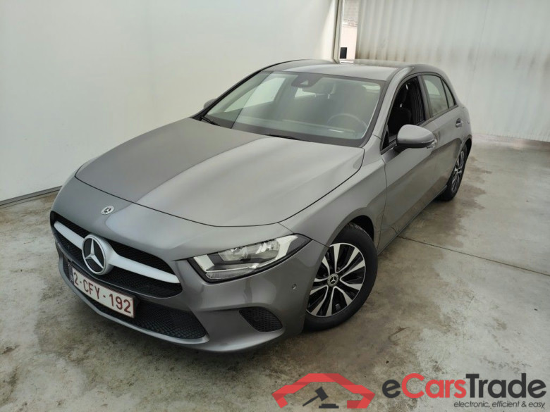 Mercedes-Benz A-Klasse A 180 d Business Solution Essential Aut. 5d