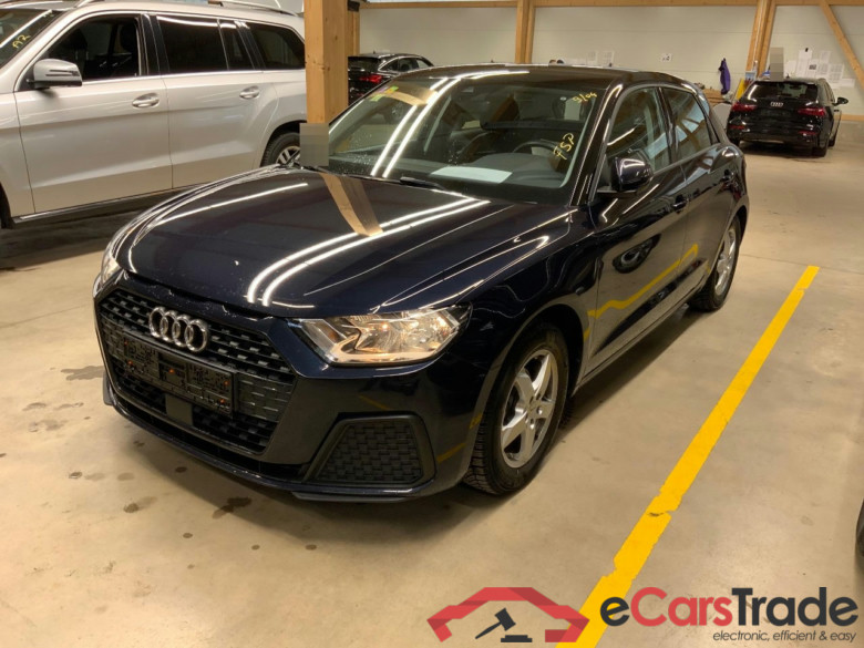 A1 Sportback 25 TFSI 1.0 TFSI 70KW AT7 E6d