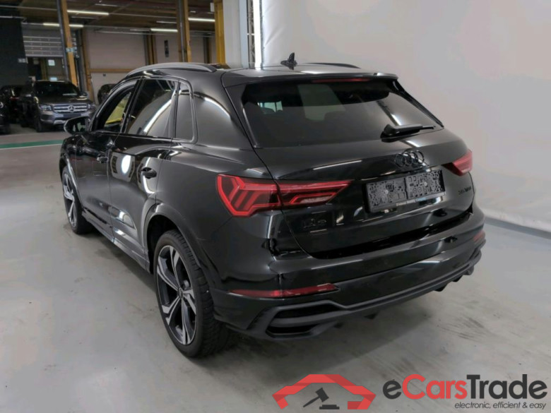 AUDI Q3 1.5 35 TFSI S TRONIC SPORT EDITION #3