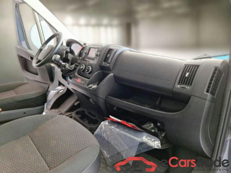 CITROEN JUMPER / 2014 / 4P / FURGONE 30 L1H1 BLUEHDI 120CV #3