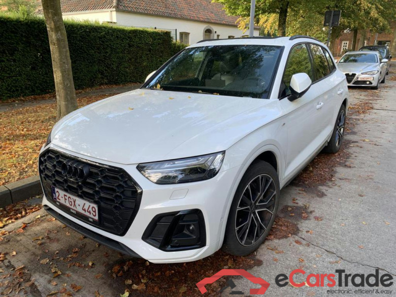 AUDI Q5 PHEV 55 TFSIe Q Competition S tronic (270 kW) #1