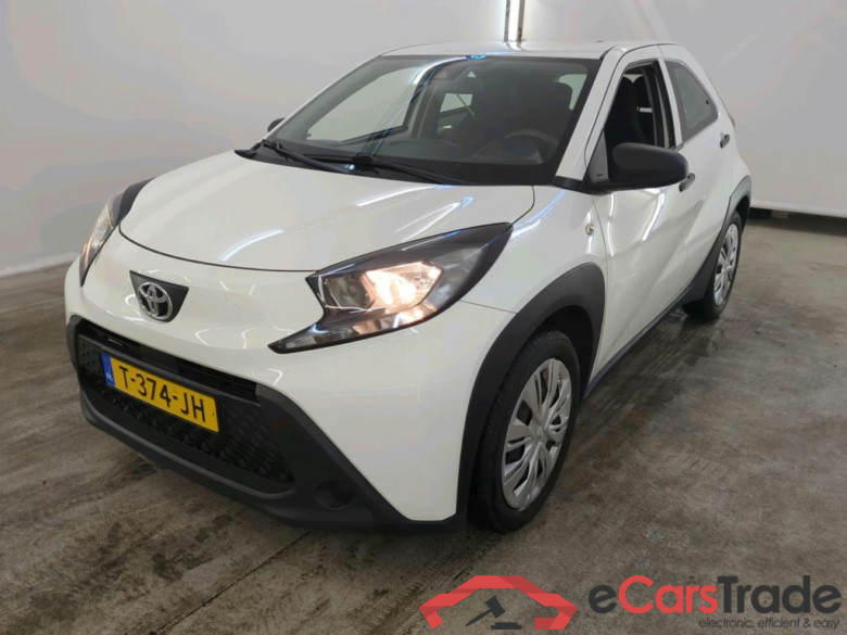 Toyota AYGO X 1.0 VVT-i MT 5d #1