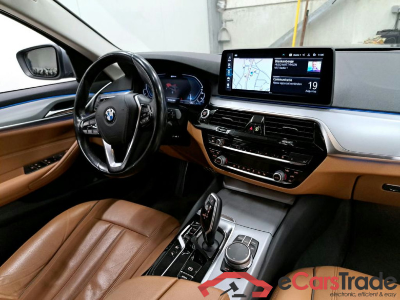 BMW 530e Plug-In Hybrid Aut. Pano LED LC-Pro Ambient Navi-Pro Leather KeylessGo Camera Klima PDC ... #3