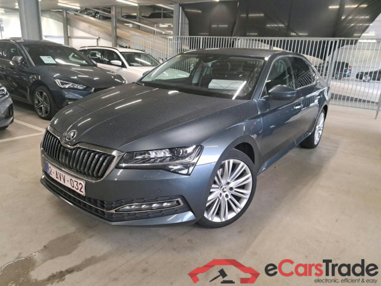 SKODA - SKO SUPERB CRTDI 122PK DSG7 Clever Plus & Safety & Matrix LED & Canton Sound & 19 Inch & Removable Towing Hook #1