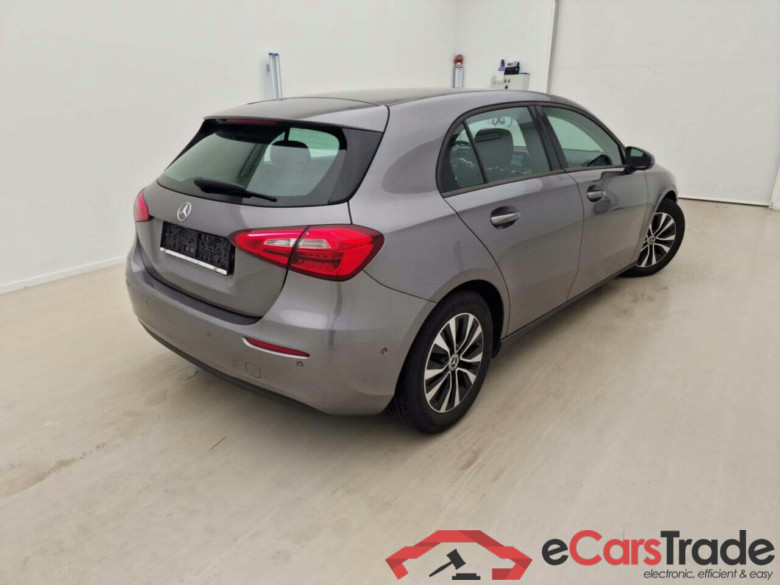 MERCEDES-BENZ A-KLASSE 200D BUSINESS SOL. AUT. #2