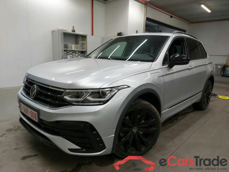 VOLKSWAGEN - VW  TIGUAN 1.4 eHybrid 245PK DSG R-Line With Climatic & Navigation & Heated Seats & Pano Roof & Towing Hook     *  HYBRID *    ***   NO COC AVAILABLE  -  OHNR COC DOC  !  *** #1